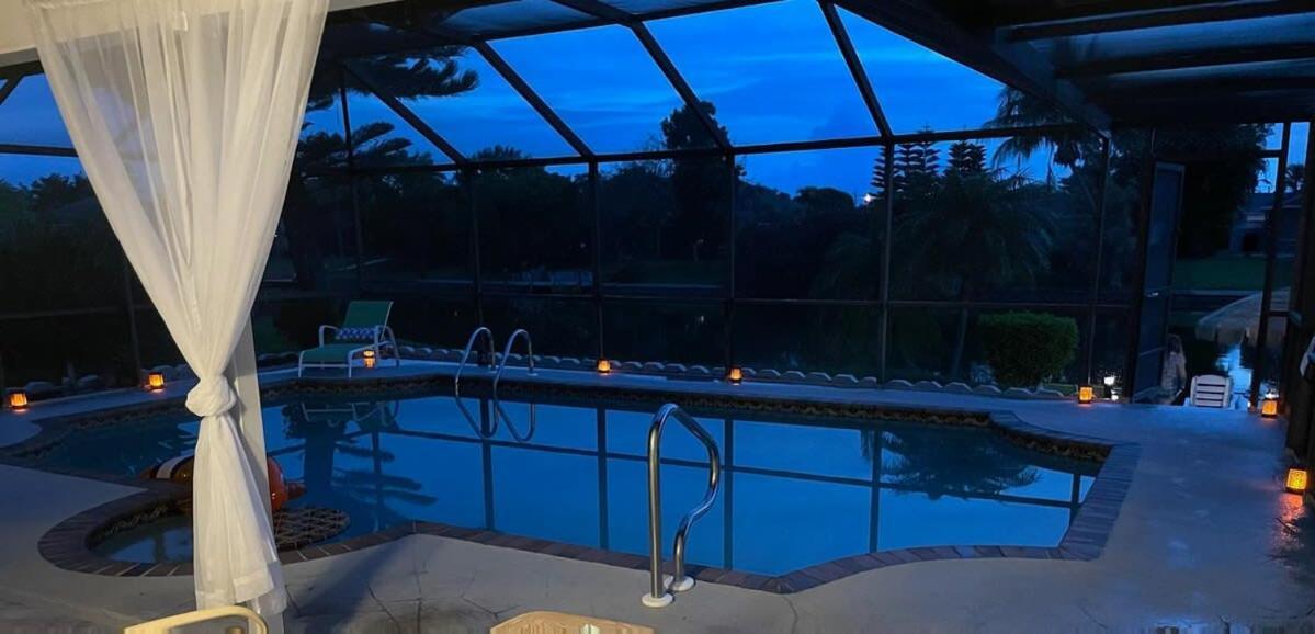 Villa Hidden Secret Waterfront Retreat Cape Coral Esterno foto
